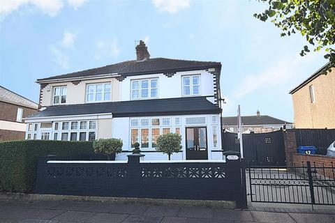 14 Central Parade, Grimsby, DN34 4HF