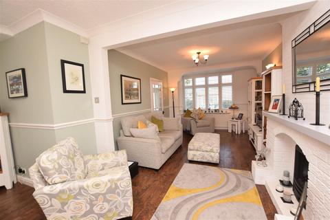 14 Central Parade, Grimsby, DN34 4HF
