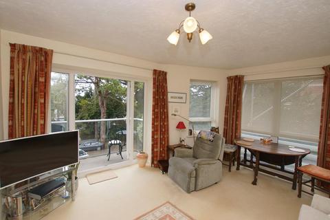 2 bedroom flat for sale, Arundel Road, Eastbourne BN21