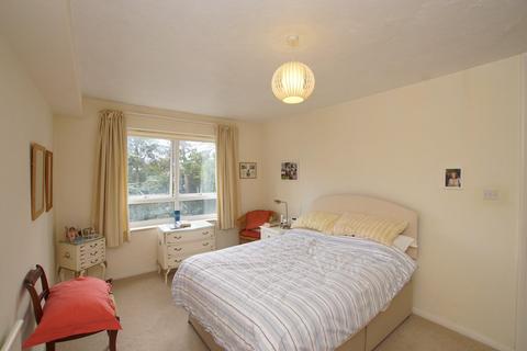 2 bedroom flat for sale, Arundel Road, Eastbourne BN21