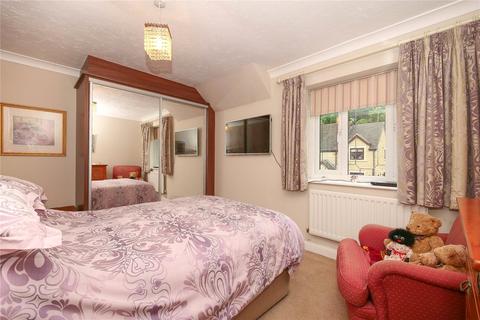 2 bedroom terraced house for sale, Bescaby Grove, Shipley BD17