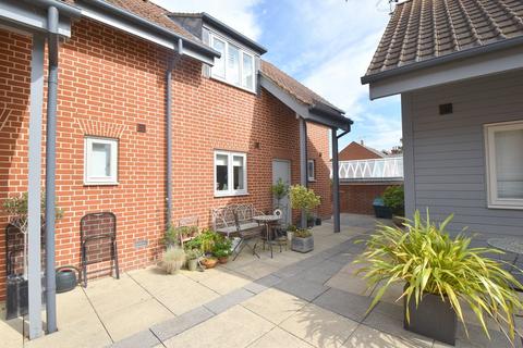 2 bedroom apartment for sale, Little St. Johns Street, Woodbridge, Suffolk, IP12