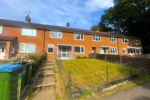 3 bedroom terraced house for sale, Breamore Road, Southampton SO18