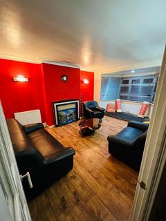 2 bedroom flat for sale, Masons Avenue, Harrow Wealdstone, HA3