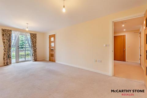 1 bedroom apartment for sale, Cornmantle Court, Parsonage Barn Lane, Ringwood, Hampshire, BH24  1WJ