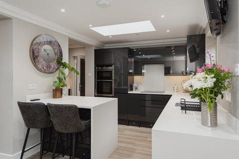 28 Darcy Road, Ashtead, KT21 1SL