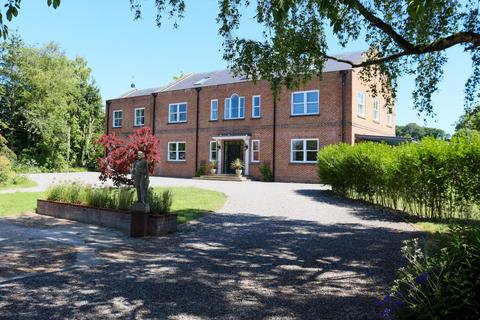 5 bedroom detached house for sale, Parkstone Road, Ropley, Alresford