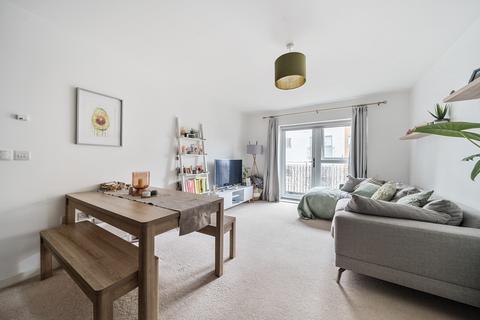 2 bedroom apartment for sale, Blue Bell Court, Sovereign Way, Tonbridge, TN9