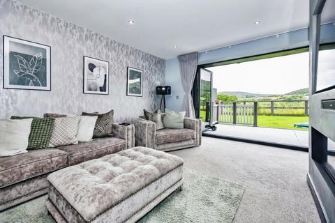 5 bedroom house for sale, Mottram Old Road, Stalybridge