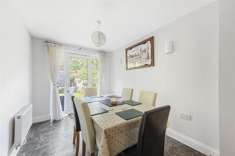 3 bedroom end of terrace house for sale, Bascombe Grove, Braeburn Park, Crayford, Kent