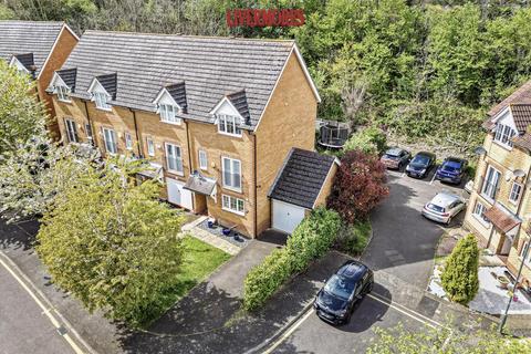 89 Bascombe Grove, Crayford, Dartford, DA1 3RH