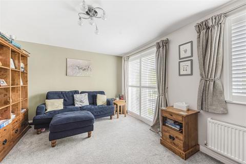 89 Bascombe Grove, Crayford, Dartford, DA1 3RH