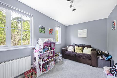 89 Bascombe Grove, Crayford, Dartford, DA1 3RH