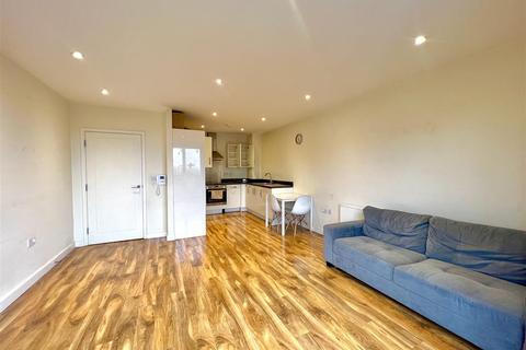 1 bedroom apartment to rent, Imperial Drive, Harrow