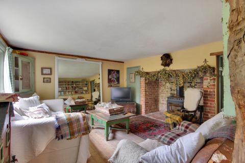 12 West Cross, Tenterden, TN30 6JL