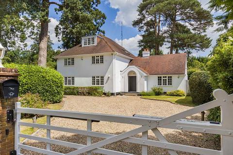 6 bedroom detached house for sale, Pine Grove, Brookmans Park AL9