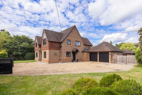 4 bedroom detached house for sale, Warbrook Lane, Hook RG27