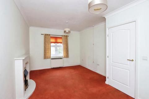 2 bedroom apartment for sale, Stirling Court, Nightingale Close, Chesterfield, S41 7NZ