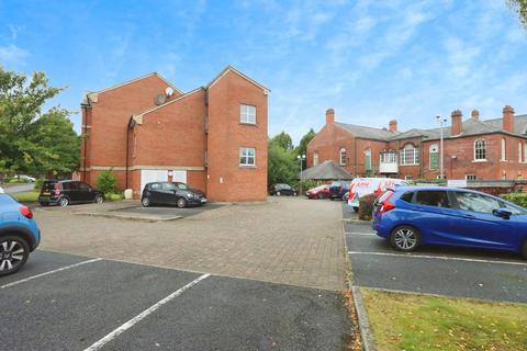 2 bedroom apartment for sale, Stirling Court, Nightingale Close, Chesterfield, S41 7NZ