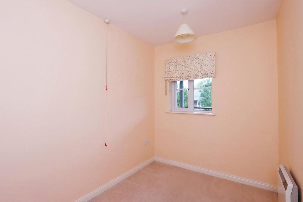 BEDROOM 2 02.jpg