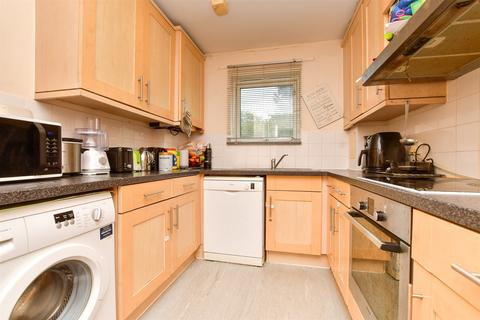 2 bedroom ground floor flat for sale, Meteor Way, Wallington, Surrey