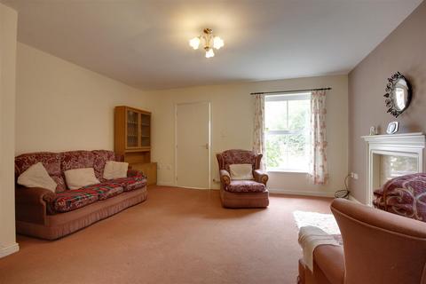 2 bedroom detached bungalow for sale, Alder Close, Brough