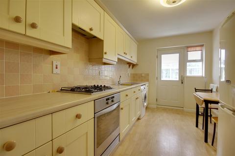 30 Alder Close, Brough, HU15 1ST