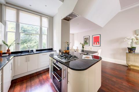 2 bedroom flat for sale, Kensington Park Road, London