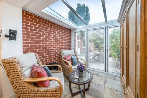 3 bedroom semi-detached house for sale, Victoria Close, Horsforth, Leeds, West Yorkshire