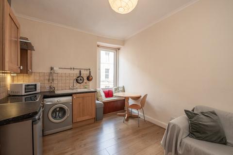 1 bedroom flat for sale, 7/2 Drumdryan Street, Tollcross, Edinburgh, EH3