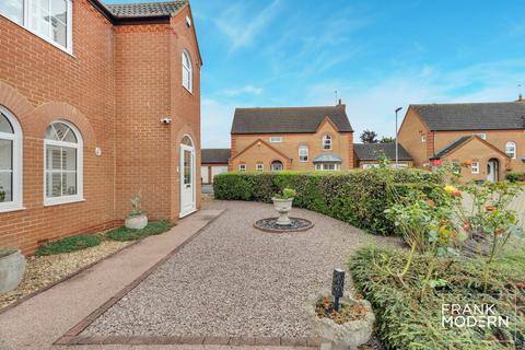 4 bedroom detached house for sale, Townsend Way, Folksworth, PE7