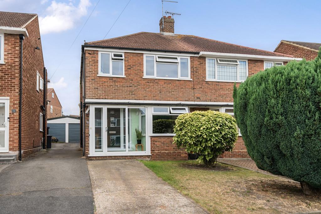 Fleet Road, Dartford, Kent 3 bed semidetached house for sale £425,000