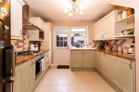 47 Crows Road, Epping, CM16 5DH