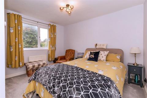 47 Crows Road, Epping, CM16 5DH