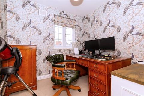 47 Crows Road, Epping, CM16 5DH