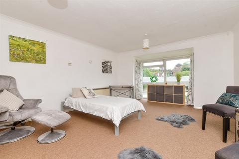 Studio for sale, Copperfield Court, Leatherhead, Surrey