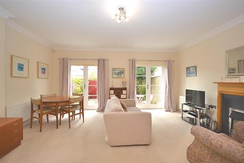 4 bedroom terraced house for sale, Wadebridge Street, Poundbury, Dorchester