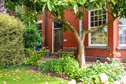 4 bedroom semi-detached house for sale, St. Helens Road, Leigh WN7