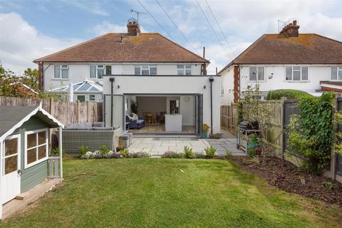 39 Manor Road, Whitstable, CT5 2JS