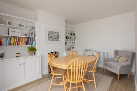 39 Manor Road, Whitstable, CT5 2JS