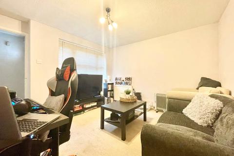 1 bedroom terraced house to rent, Buccaneer Close, Woodley, Berkshire, RG5