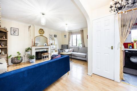 1 bedroom terraced house for sale, Kirkham Road, London E6