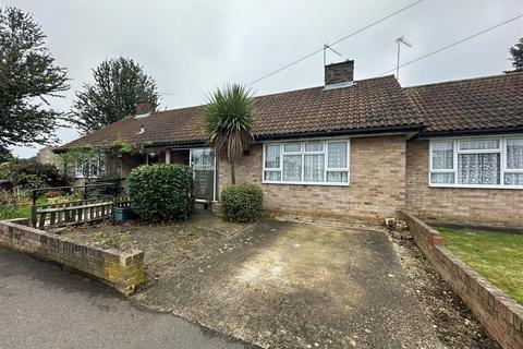 1 bedroom bungalow for sale, Clifton Avenue, Feltham