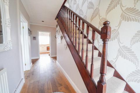 4 bedroom property for sale, Station Road, Llangennech, Llanelli, SA14