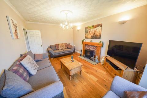 4 bedroom property for sale, Station Road, Llangennech, Llanelli, SA14