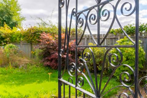 2 bedroom semi-detached bungalow for sale, Cedar Avenue, Blairgowrie