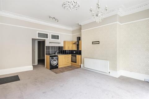 1 bedroom flat to rent, The Crescent, Off Blossom Street, York, YO24 1AW