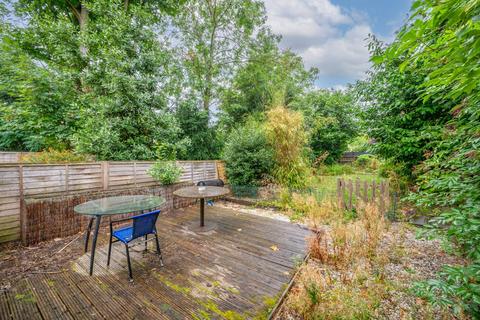 2 bedroom flat for sale, Willesden Lane, Brondesbury Park, London, NW2