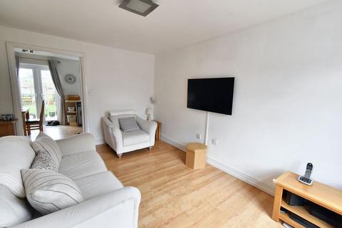 73 Gordon Close, Ashford, TN24 8RG