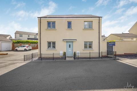 3 bedroom semi-detached house for sale, Lon Y Grug, Llandarcy, Neath